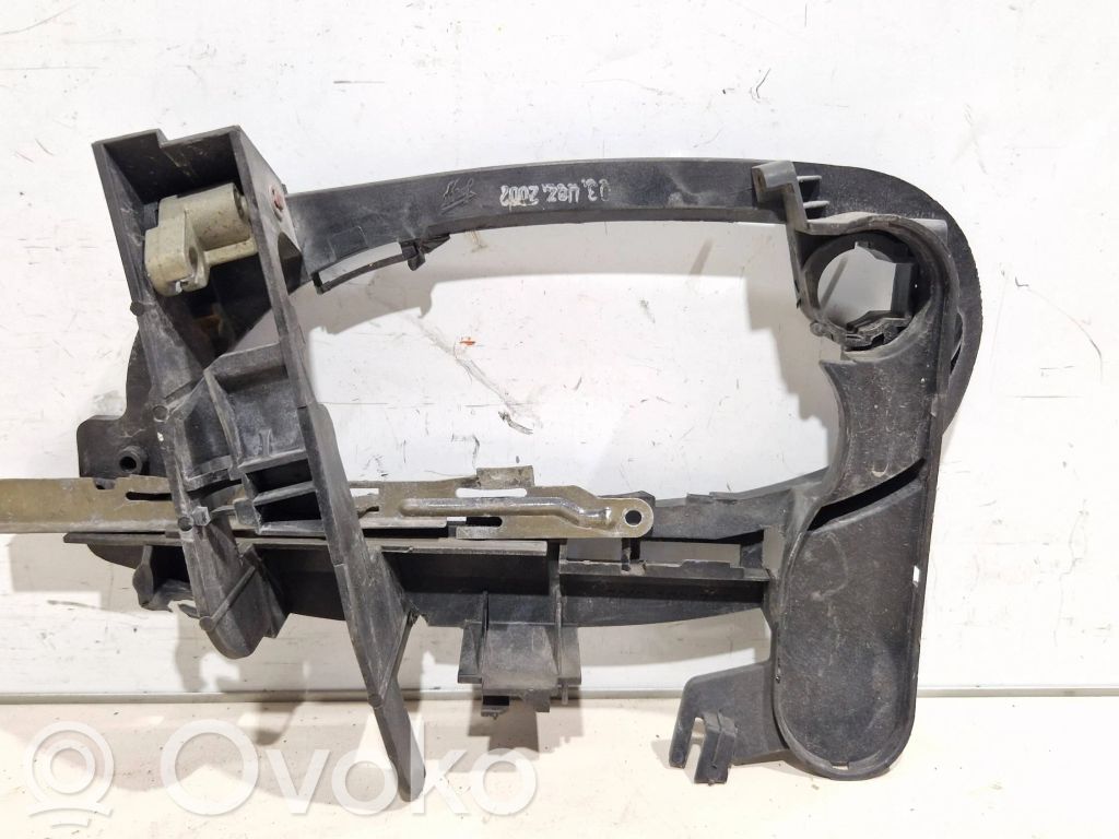 Manecilla/asa externa de la puerta delantera   7013702