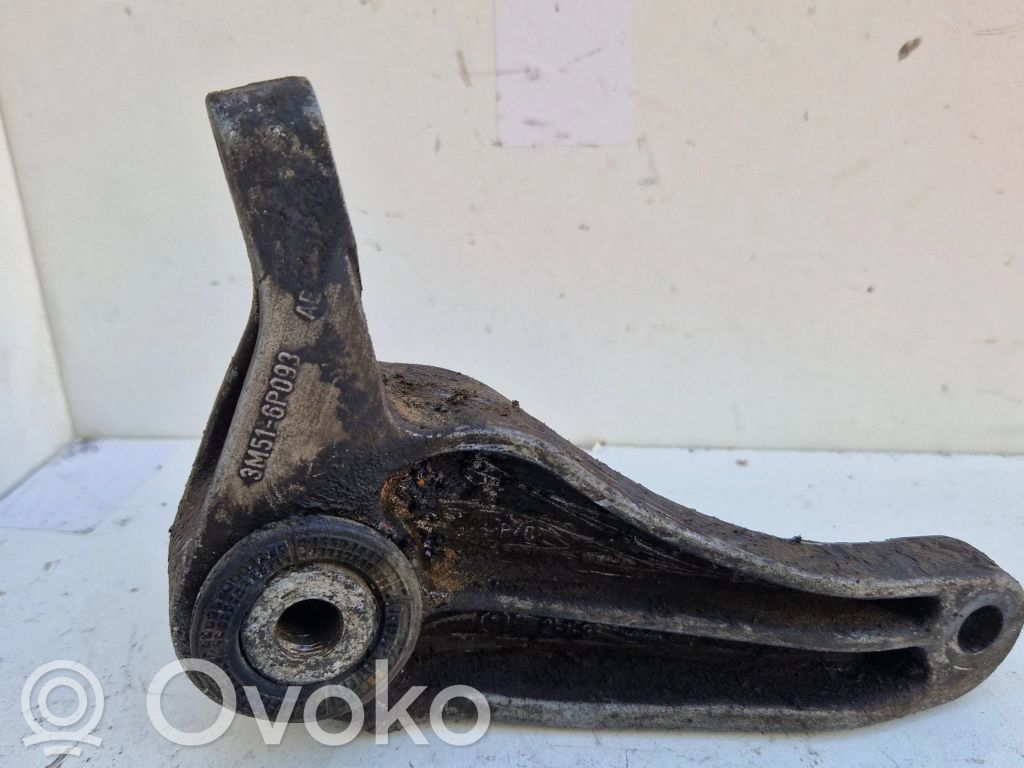 Gearbox mounting bracket   3M516P093