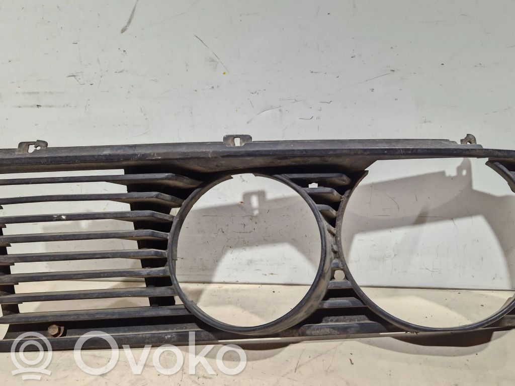 BMW 5 E34 Front bumper lower grill 