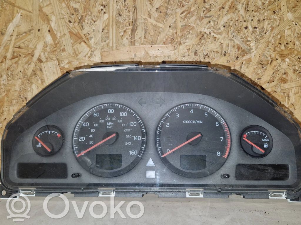 Volvo S80 Speedometer (instrument cluster) 