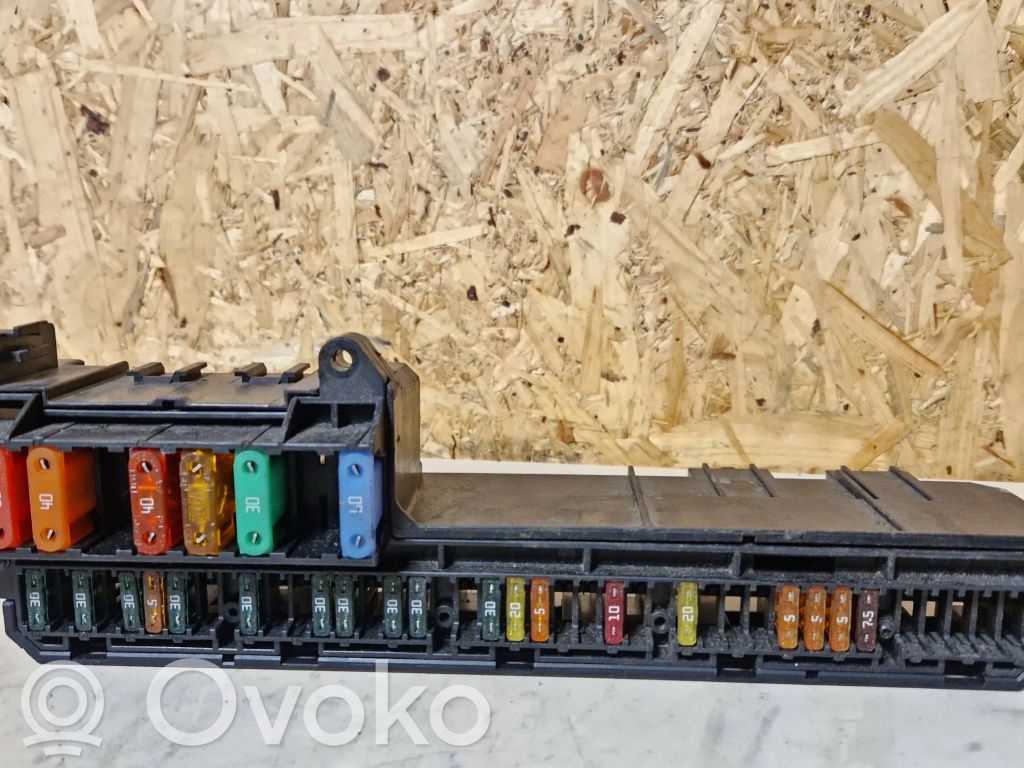 BMW 5 E60 E61 Fuse module 