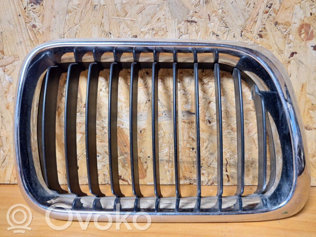 BMW 3 E36 Front grill 