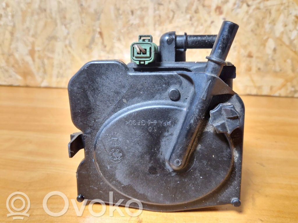 Ford Fusion Fuel filter housing 