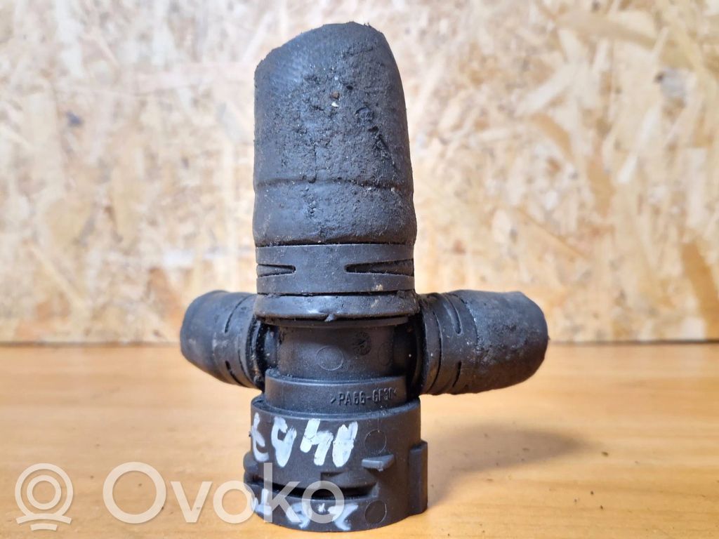 Audi A4 S4 B7 8E 8H Engine coolant pipe/hose 