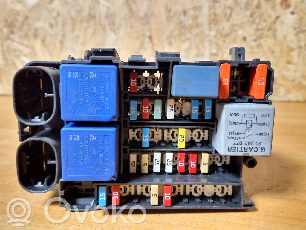 Fuse module   18013301E