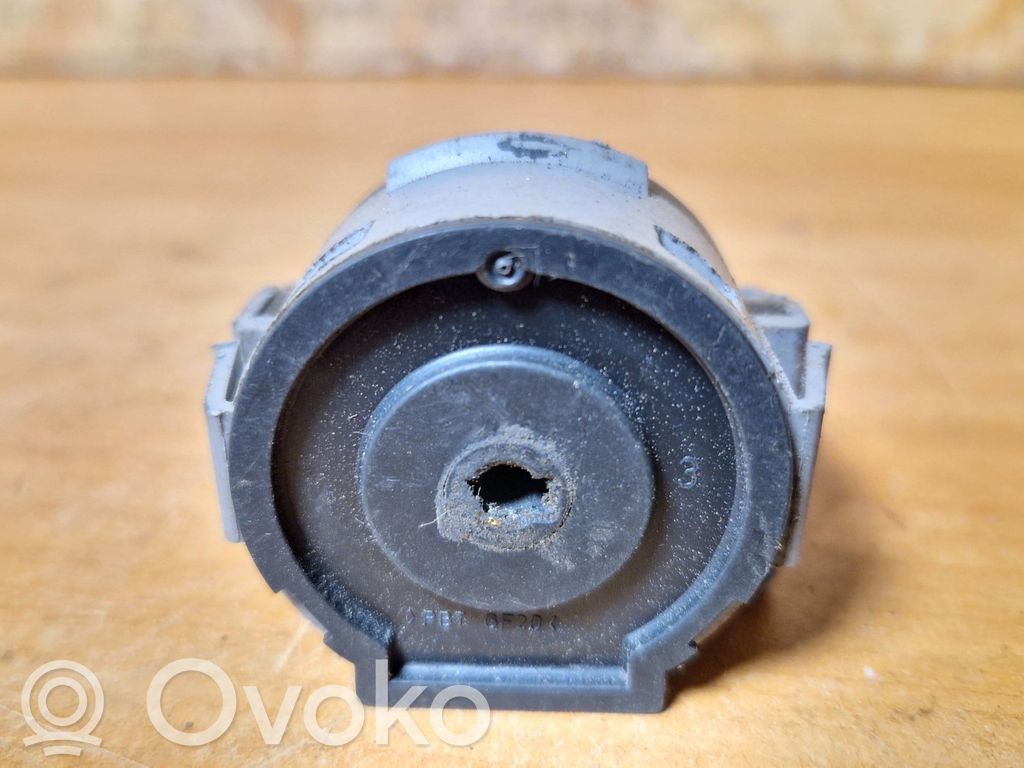 Ford Fiesta Užvedimo spynelės kontaktai 