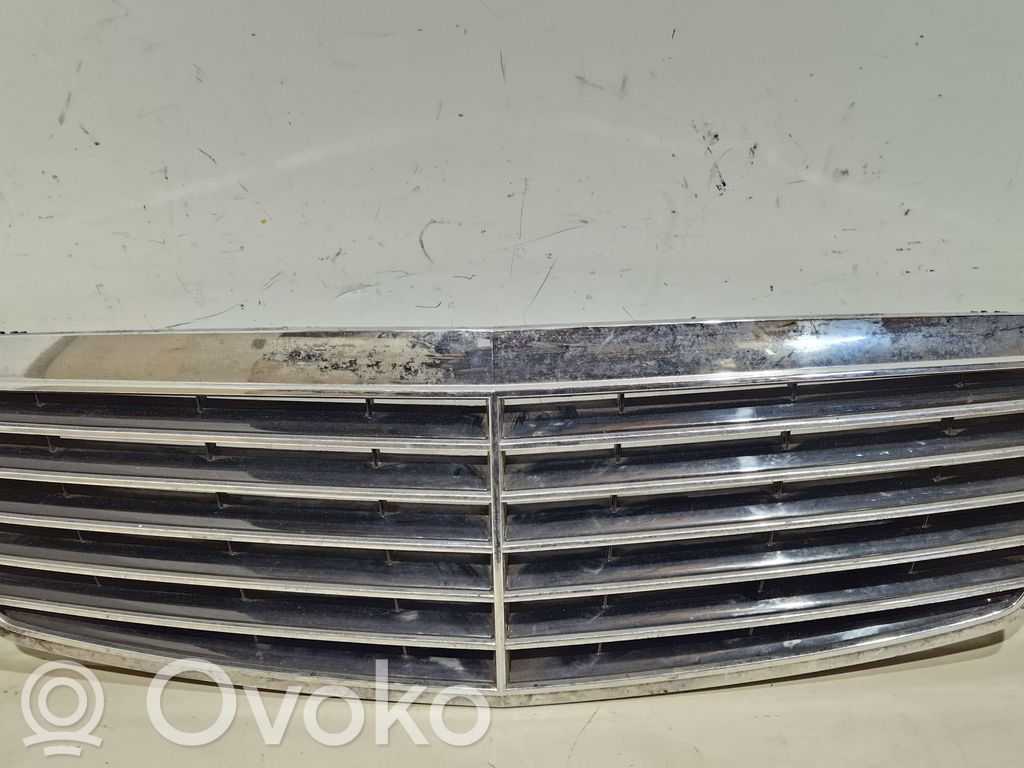 Mercedes-Benz E W211 Front grill 