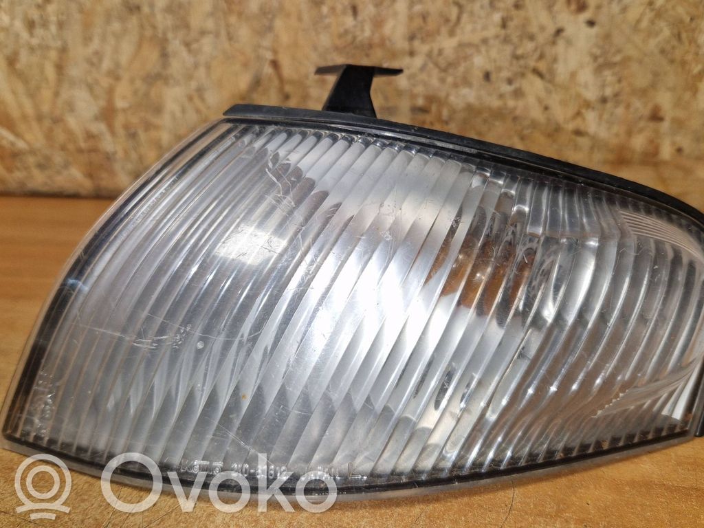 Mazda 323 F Front indicator light 