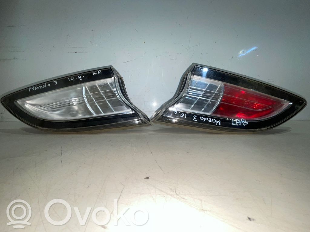 Mazda 3 II Tailgate rear/tail lights 