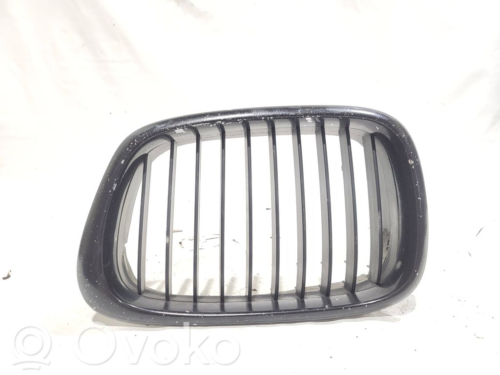 BMW 5 E39 Front grill 