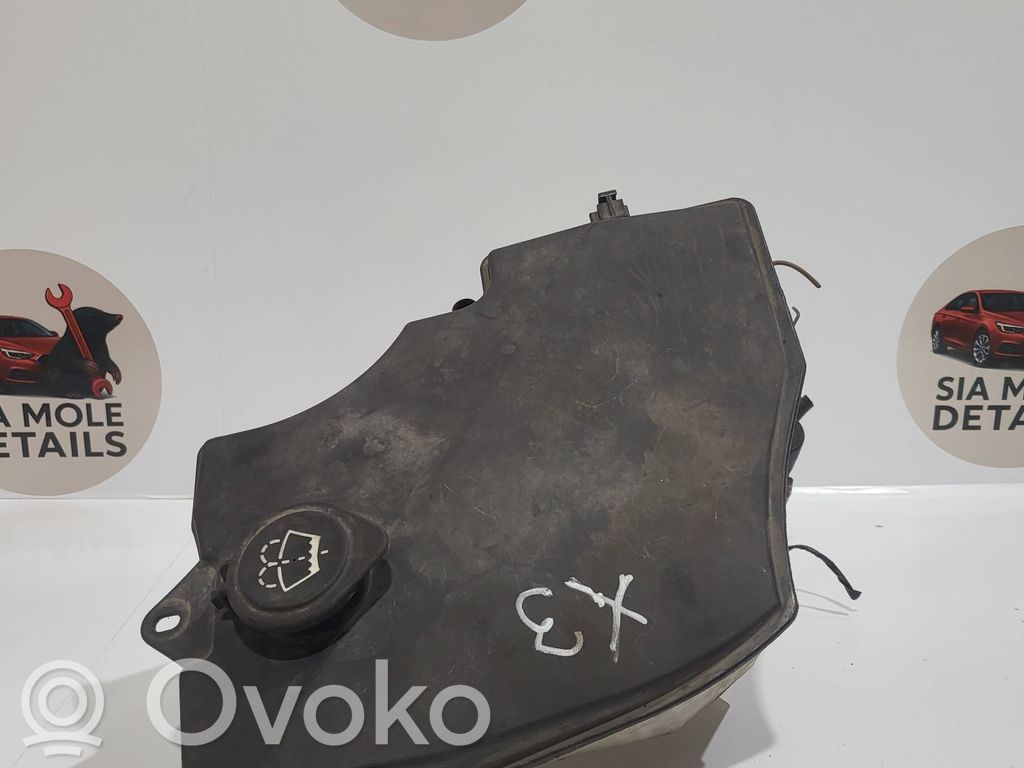 BMW X3 E83 Langų skysčio bakelis 