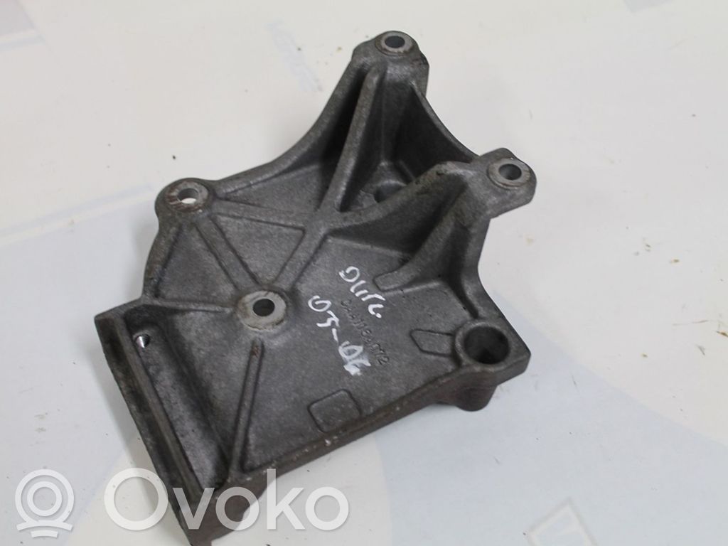 Mitsubishi Grandis A/C compressor mount bracket 