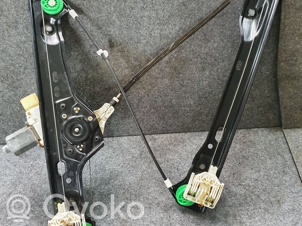 BMW 3 E90 E91 Front door window regulator with motor 
