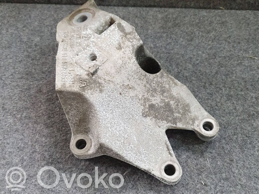 BMW 3 G20 G21 Engine mounting bracket 