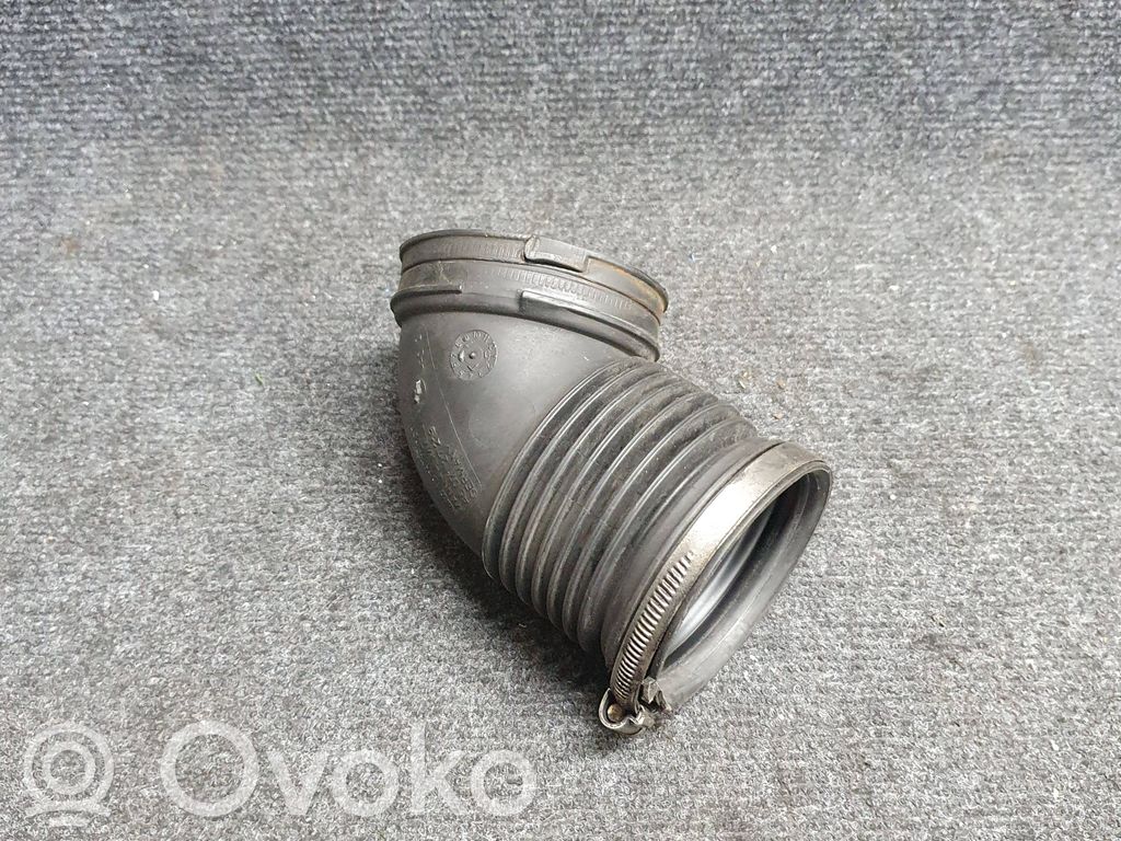 BMW 3 E90 E91 Air intake duct part 