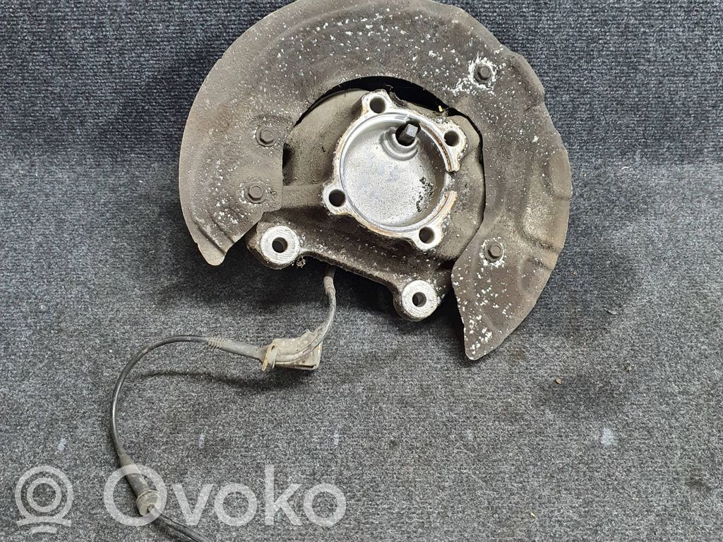 BMW 3 E92 E93 Front wheel hub 