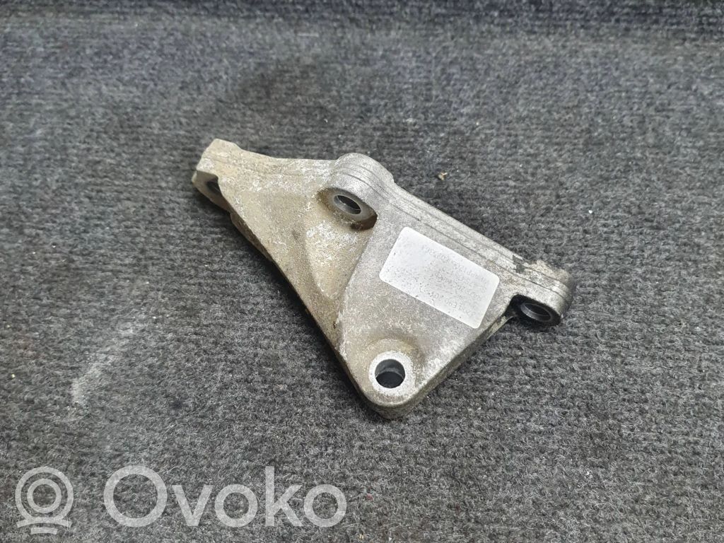 BMW 3 E90 E91 Fuel pump bracket 