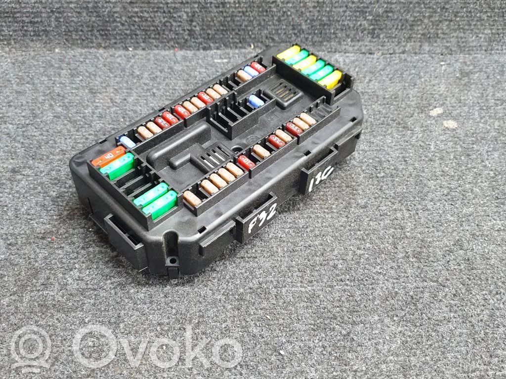 BMW 4 F32 F33 Skrzynka bezpieczników / Komplet 