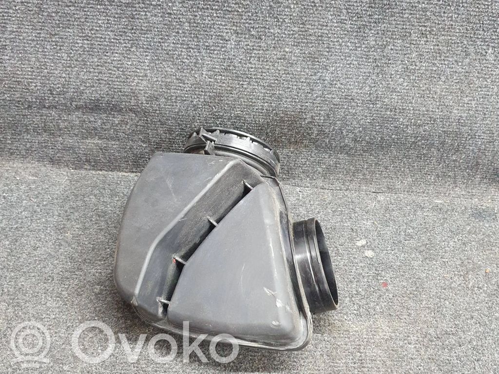 BMW 3 F30 F35 F31 Rezonator / Dolot powietrza 