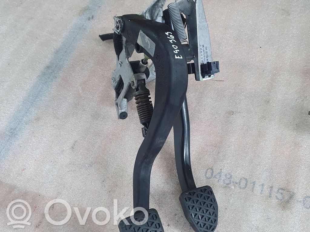 Pedal assembly   6762250