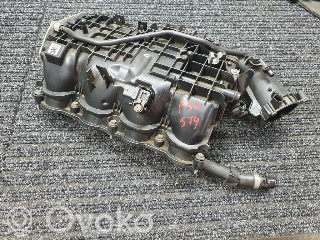 BMW 3 F30 F35 F31 Kolektorius įsiurbimo 