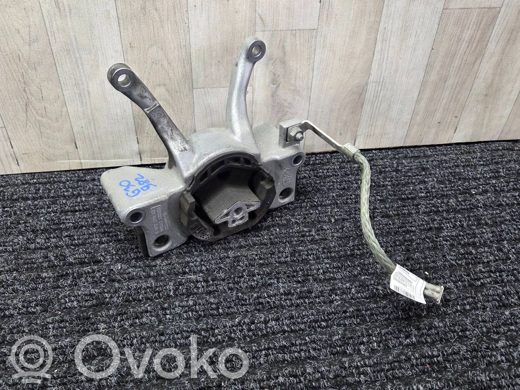 BMW 5 G30 G31 G38 Gearbox mount 