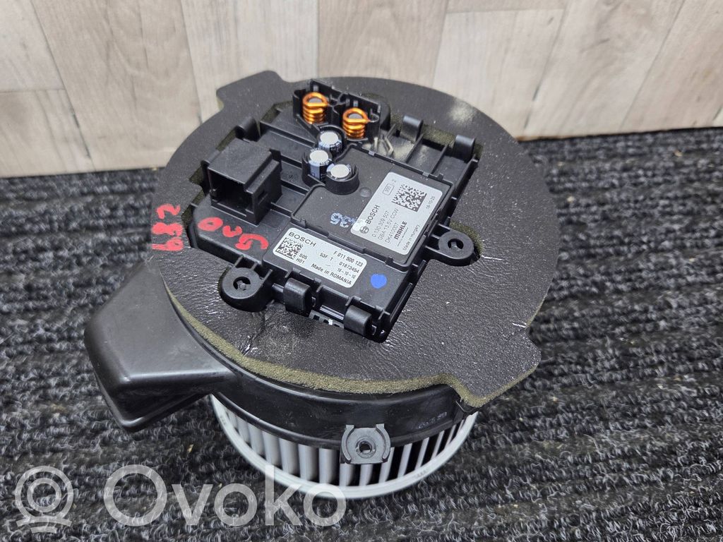 BMW 5 G30 G31 G38 Wentylator nawiewu / Dmuchawa 