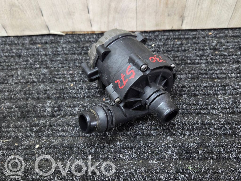 BMW 5 G30 G31 G38 Pompe à eau de liquide de refroidissement 