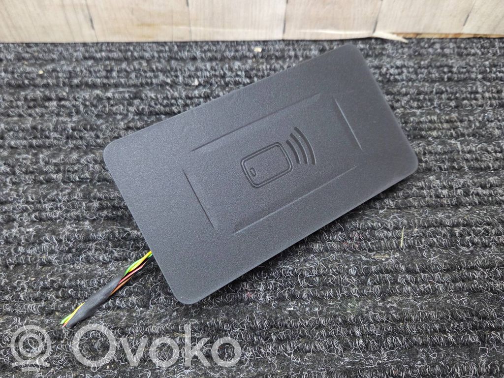 BMW 3 G20 G21 Wireless charging module 