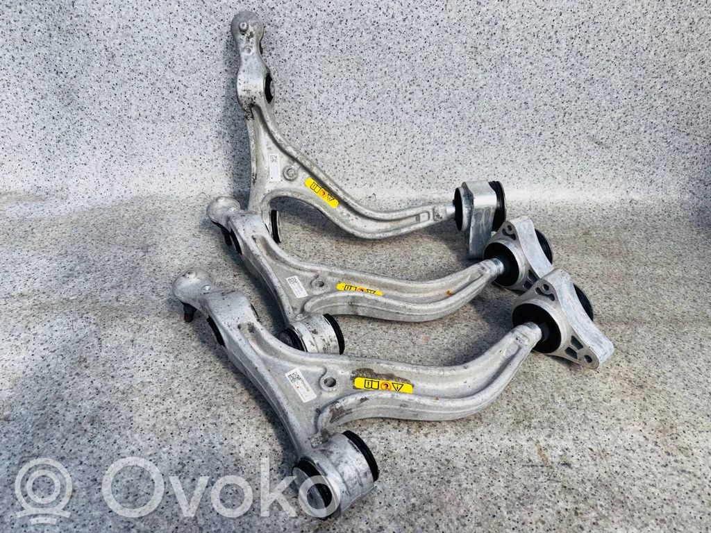 Porsche Taycan 9J1 Wahacz przedni 
