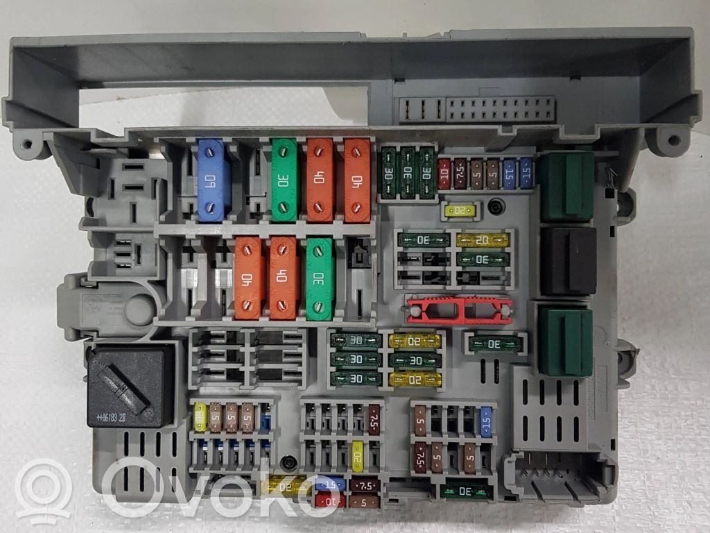 BMW 3 E90 E91 Fuse box set 