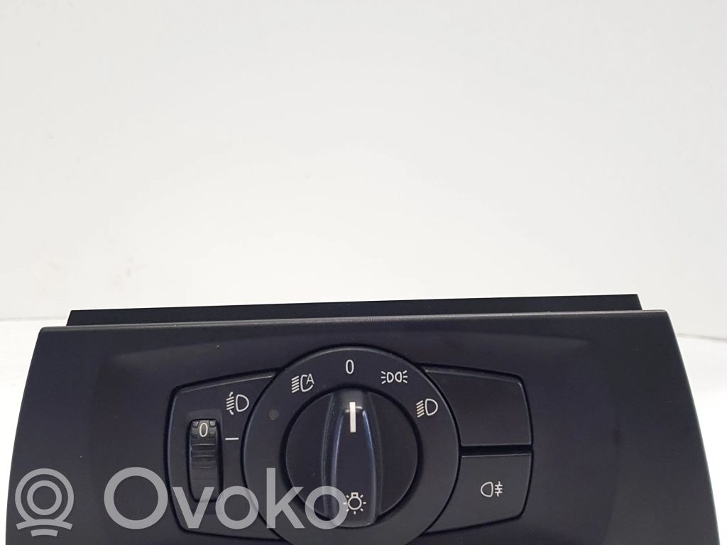 Light switch   33600301,6932793,300602100