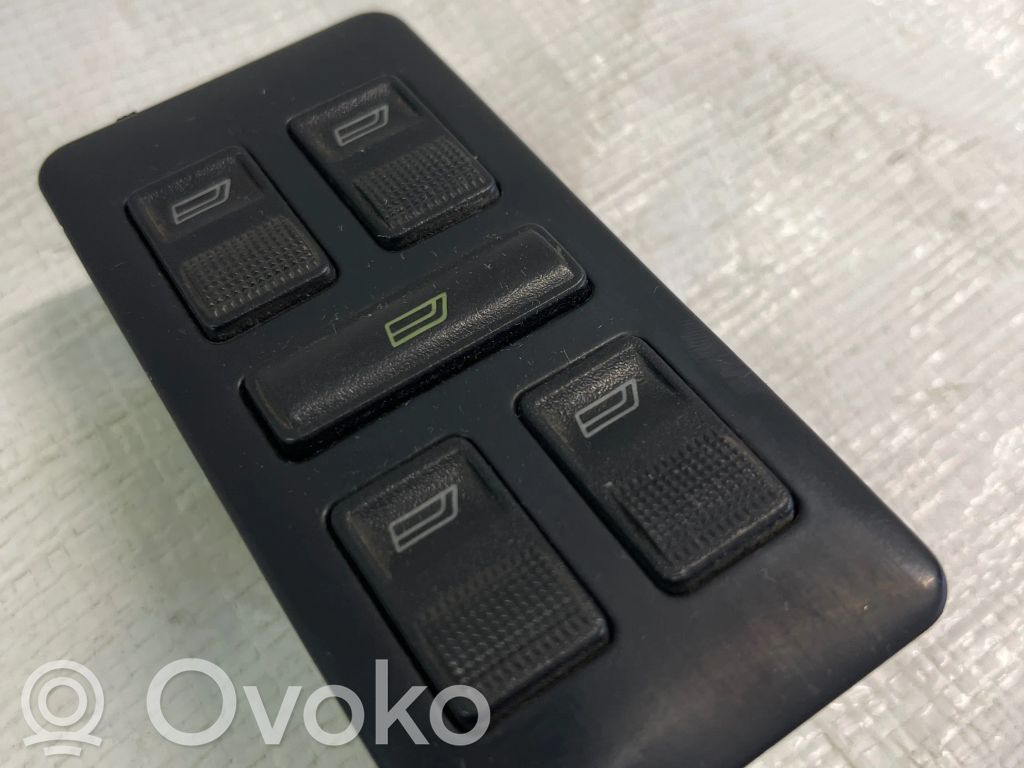 Electric window control switch   4A0959521,4A0959515D