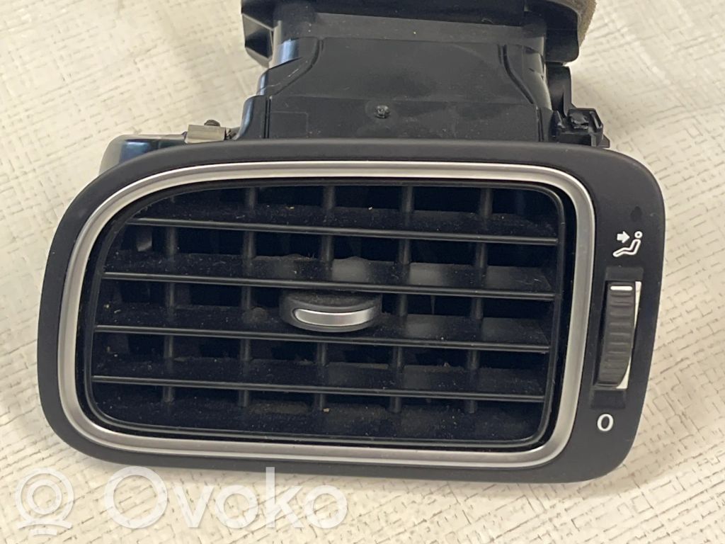 Volkswagen Polo V 6R Boczna kratka nawiewu deski rozdzielczej 