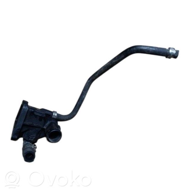 Termostaatin kotelo   55206391,A116889C,1724221,1336CL,1338358,1769063P00000,1769068L10000,17690M68L10,BS518575AA