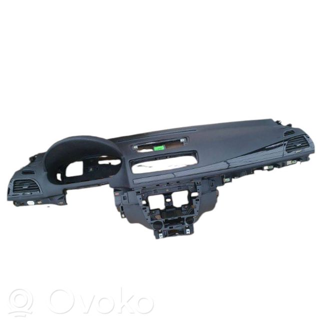Panel de instrumentos   681008137R,890766359