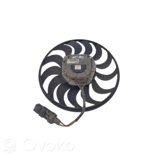 Volvo XC70 Elektrisks radiatoru ventilators 