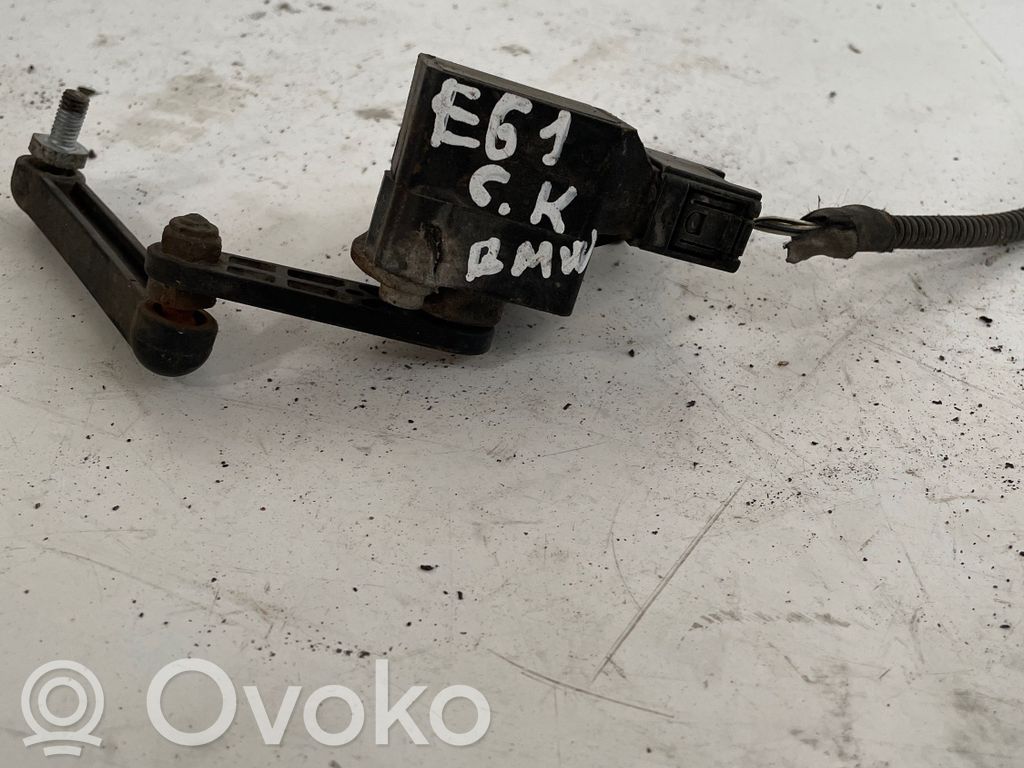 Headlight/headlamp level sensor