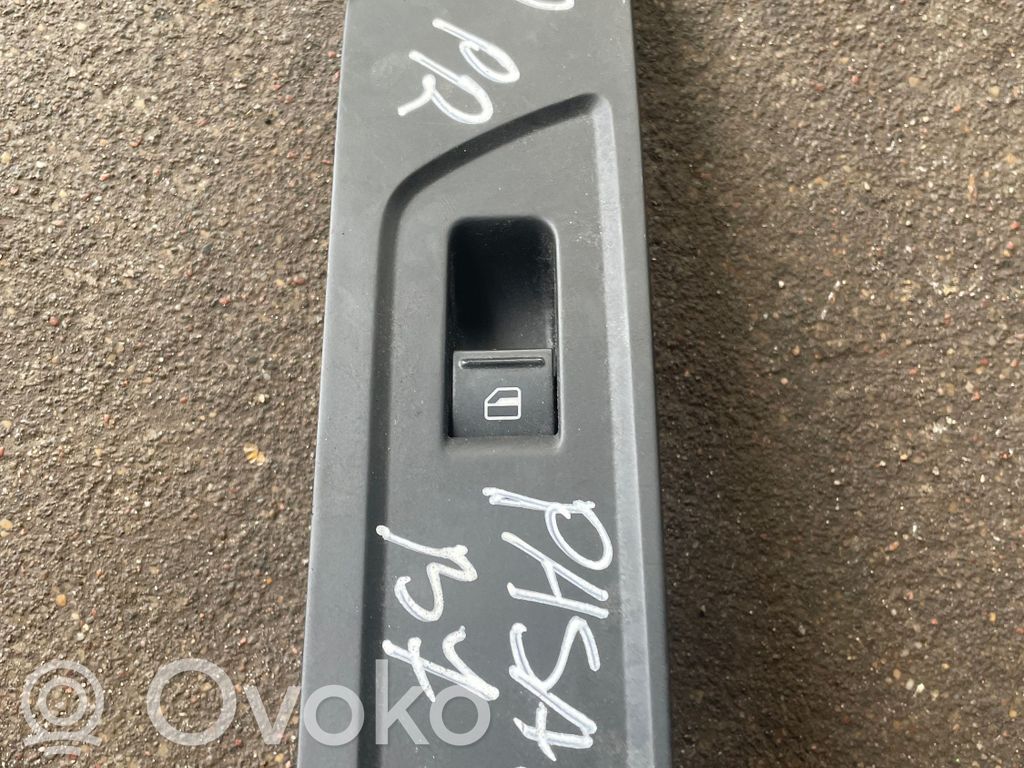 Volkswagen PASSAT B7 Electric window control switch 