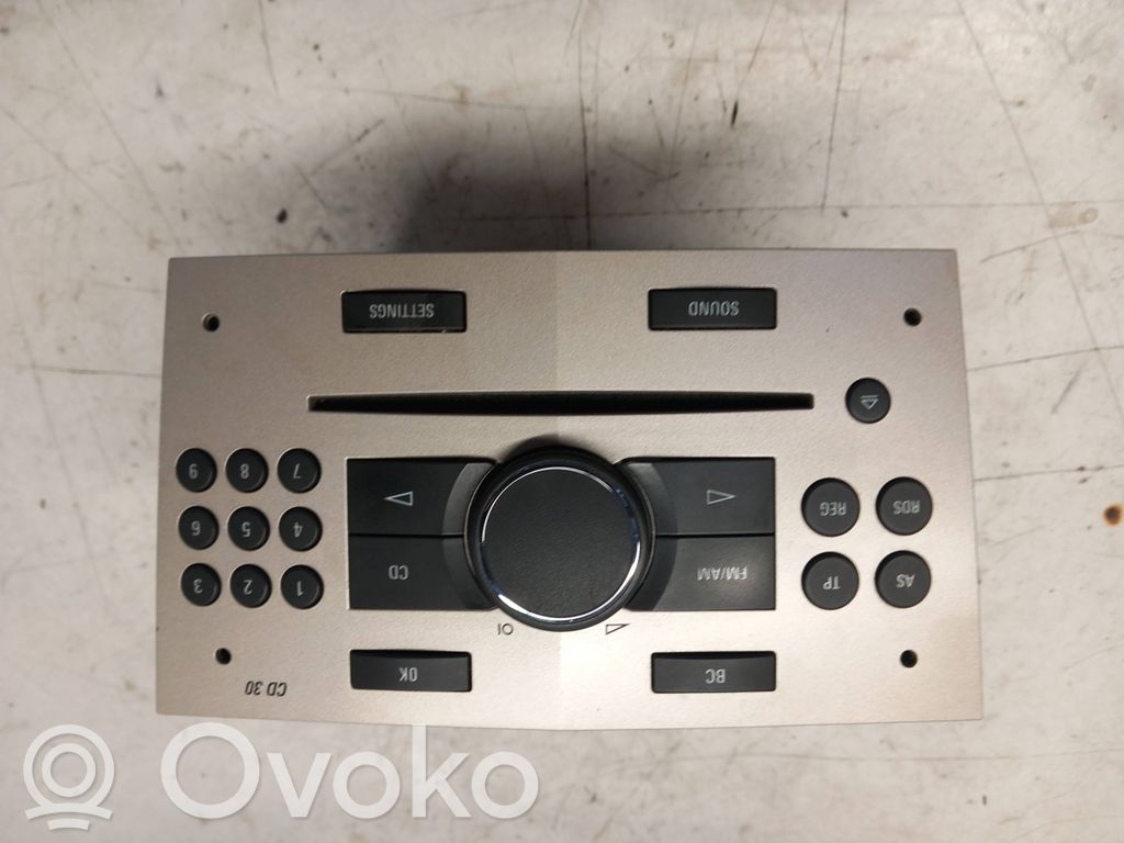 Opel Astra H Panel / Radioodtwarzacz CD/DVD/GPS 
