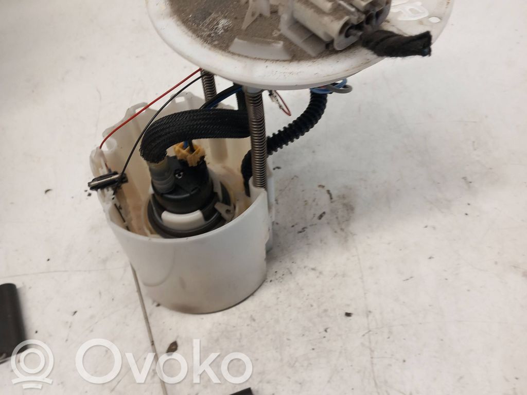Opel Insignia A Polttoainesäiliön pumppu 