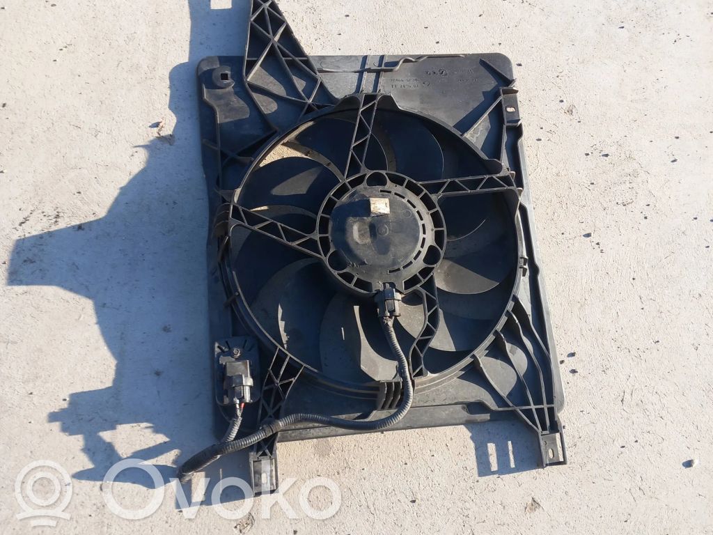 Nissan Qashqai Elektrinis radiatorių ventiliatorius 