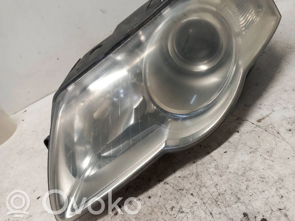 Volkswagen PASSAT B6 Lampa przednia 