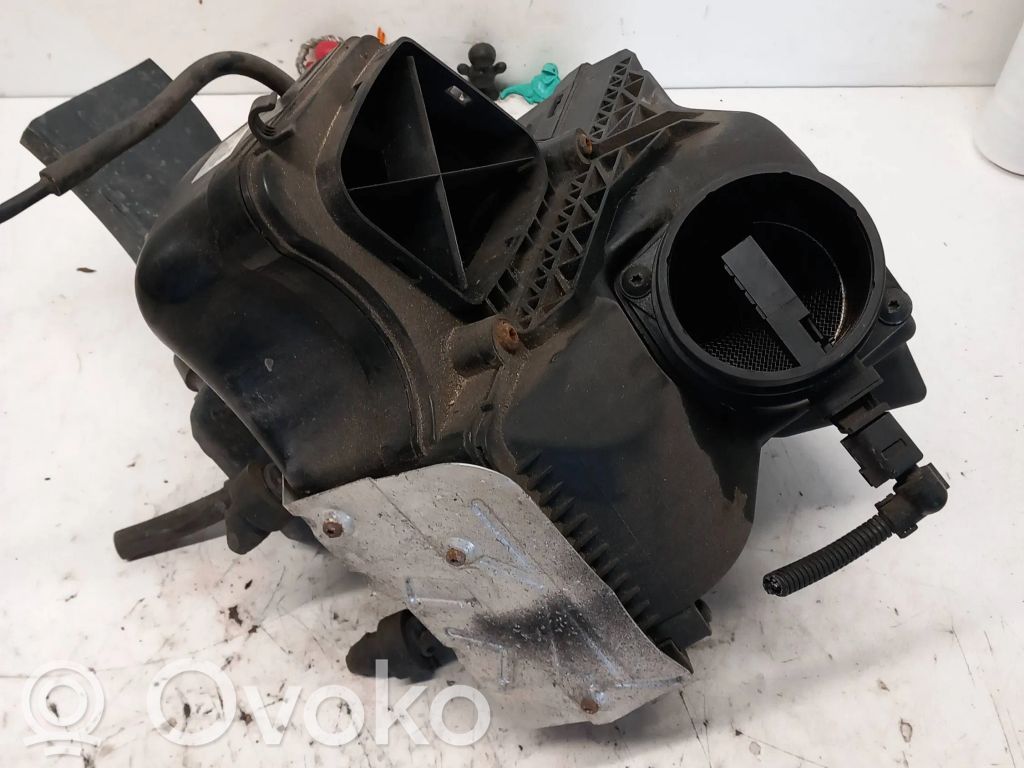 Audi A4 S4 B8 8K Obudowa filtra powietrza 