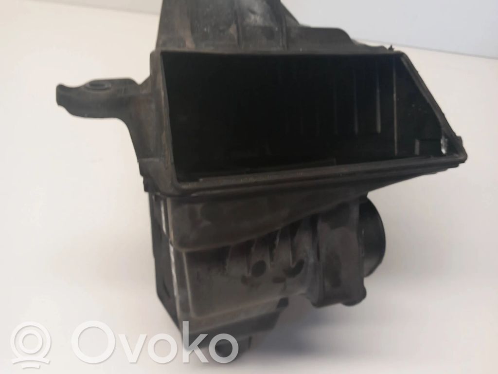 Renault Megane III Air filter box 