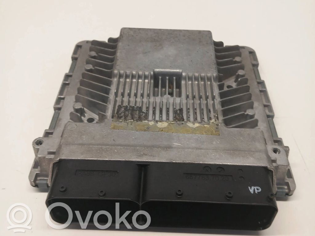 Audi A5 8T 8F Engine control unit/module 