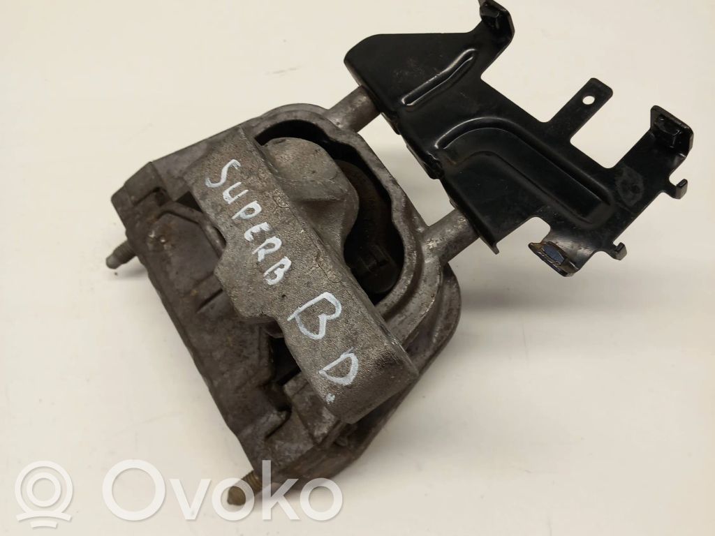 Skoda Superb B6 (3T) Engine mount bracket 