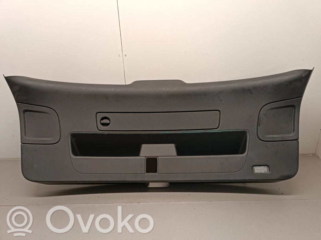 Audi A6 S6 C7 4G Tailgate/boot lid cover trim 