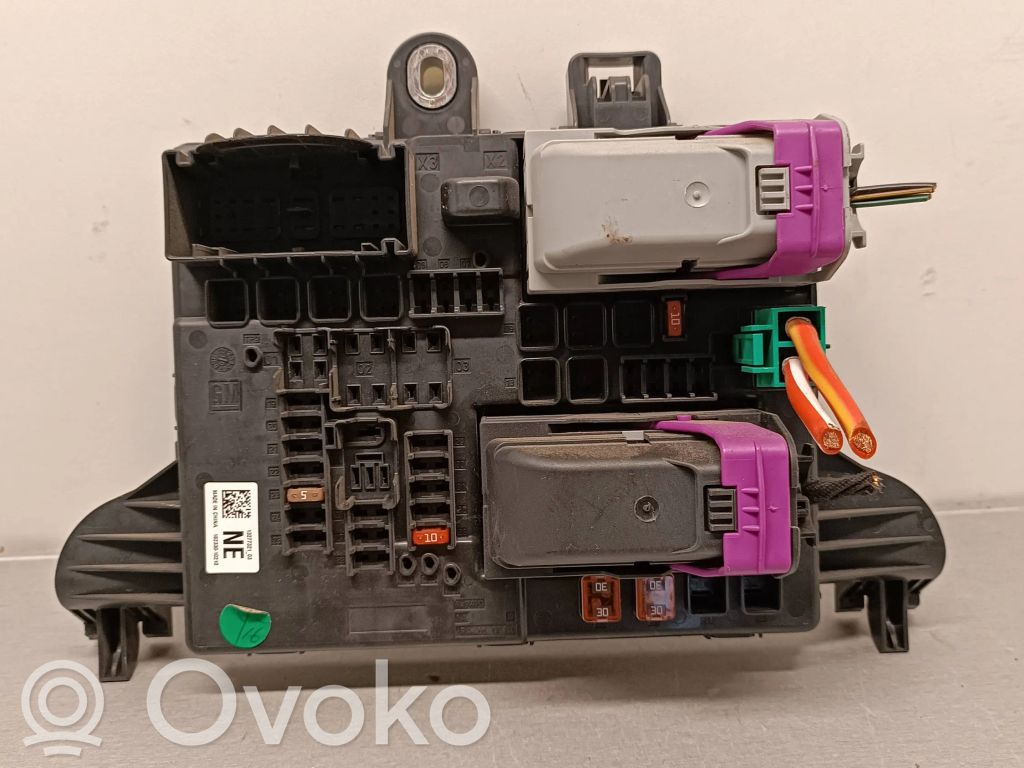 Opel Insignia A Módulo de fusible 