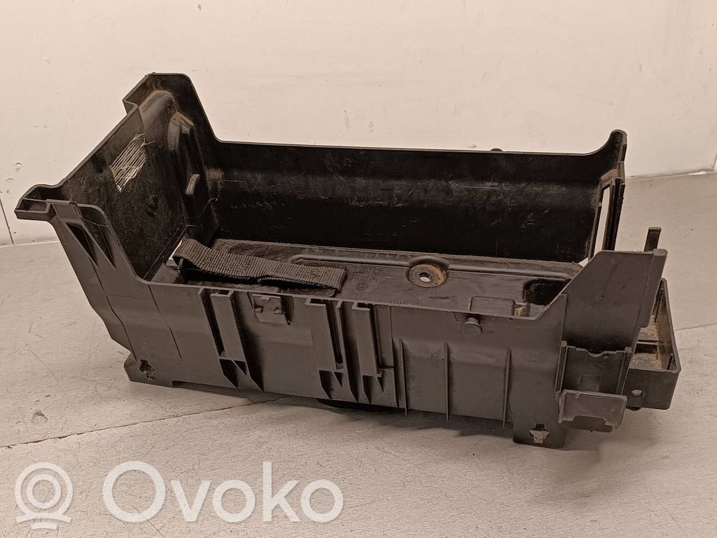 Opel Insignia A Akumuliatoriaus dėžė 